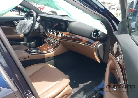 2023 Mercedes-Benz E 350 4Matic z USA, uszkodzony, nr VIN W1KZF8EB2PB145088